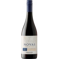 Pinot Noir Gran Reserva   Novas Casablanca  Chile  Organic 